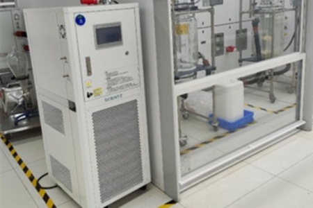 高低温循环器选购时需注意流量、功率和扬程参数