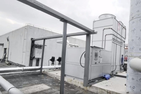 小型低温冷冻机工作原理、特点和使用方法